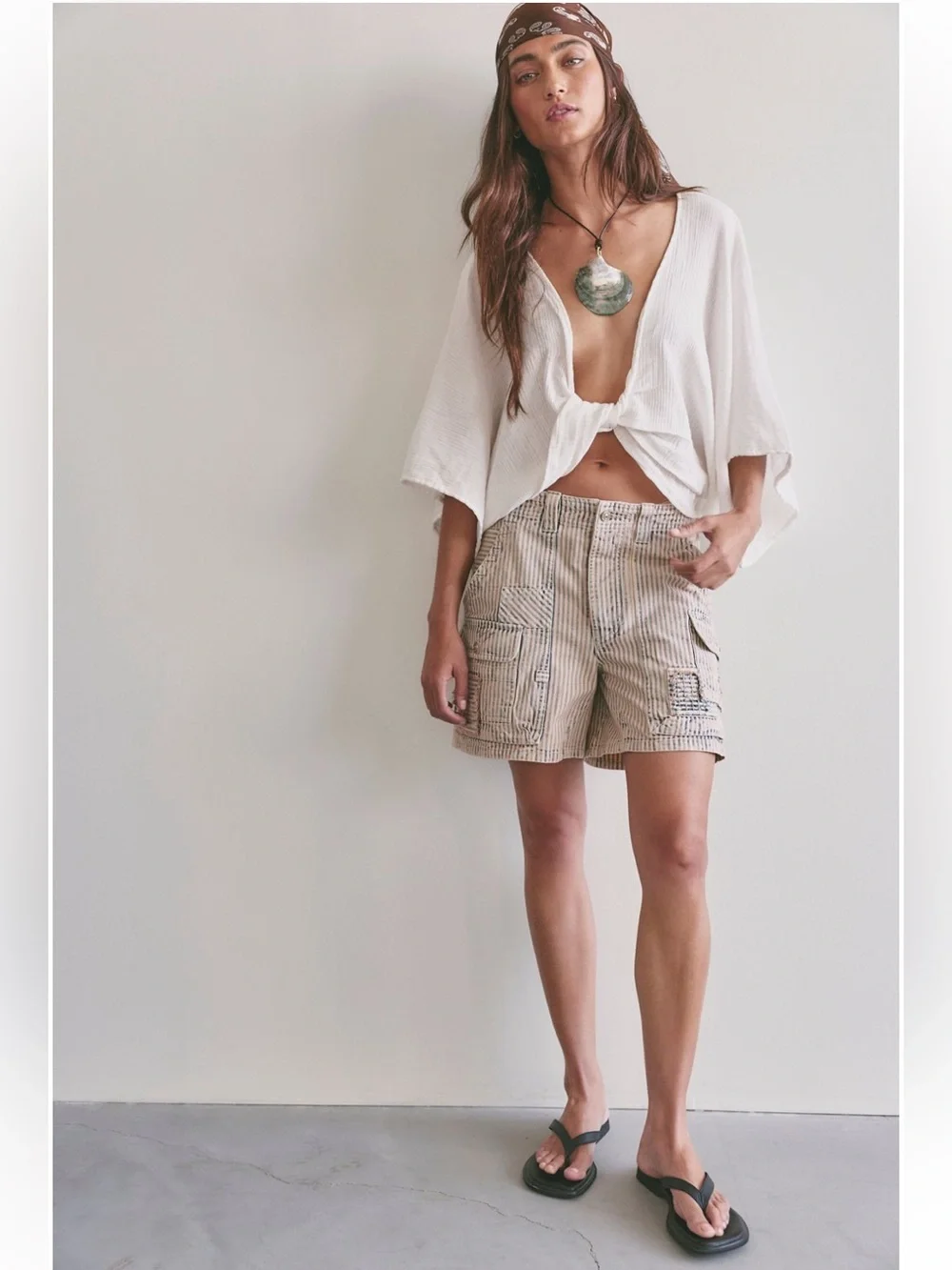 We The Free Day Dreamer Denim Cargo Railroad Short Size 27 NWT